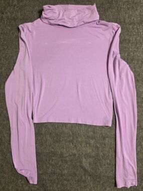 MSBasic Lavender Lightweight Turtleneck Crop Top - Women